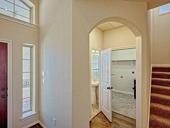 5th image of 1502 Elliott Dr