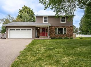 1860 Metcalf Pl, Wisconsin Rapids, WI 54494