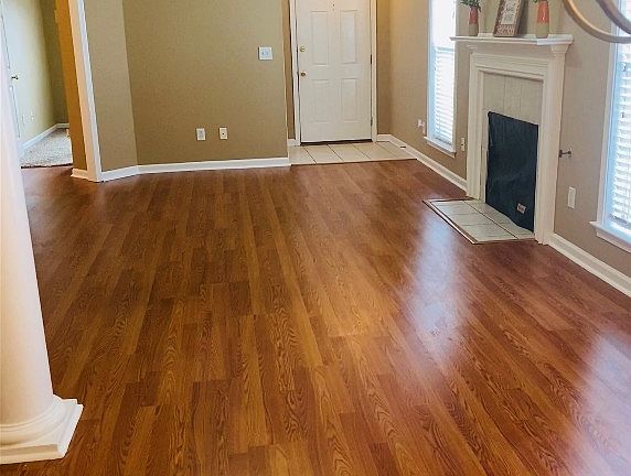 4th image of 1261 Stafford Dr
