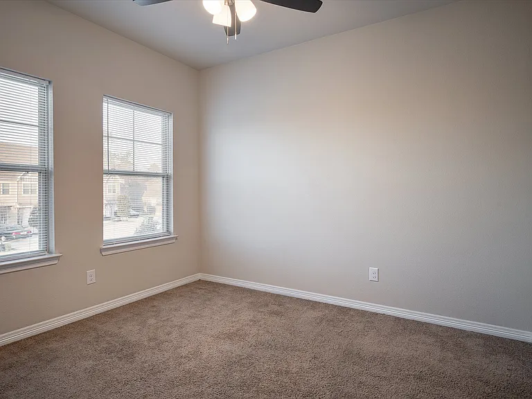 2721 Vine Ct — Photo 21