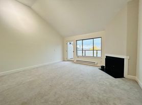 7309 Sand Point Way NE