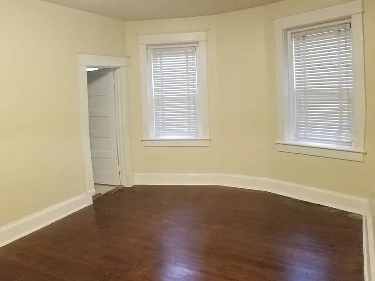 1009 Brandon Ave #2 — Photo 3
