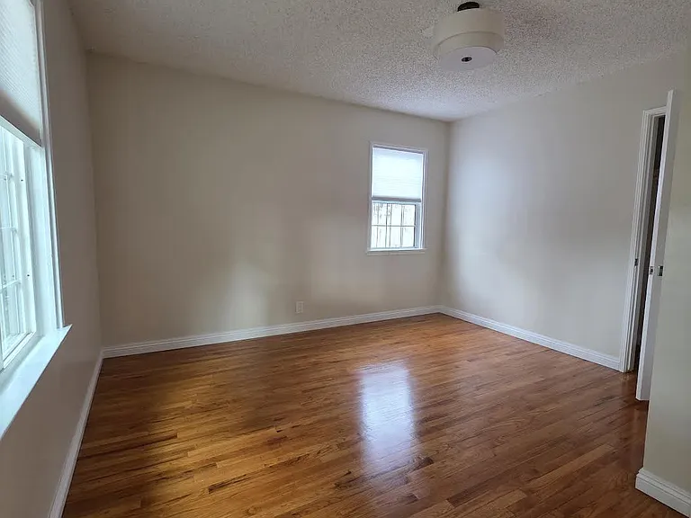 Bedroom #1