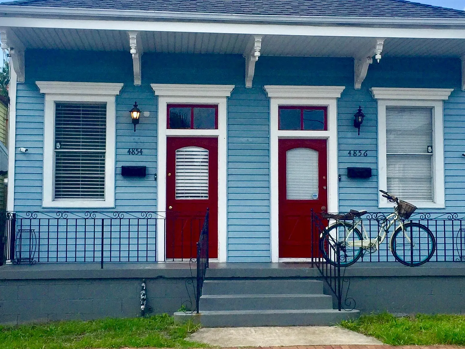 2 bed, 875 sqft, $1,600 — Photo 3