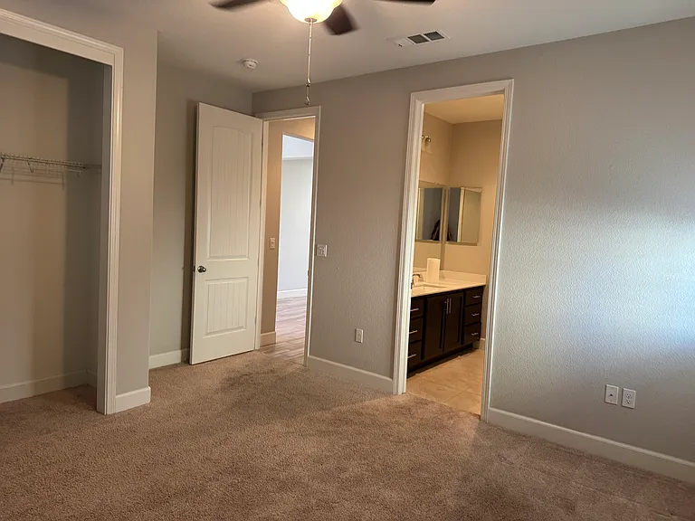 2031 Newcastle Dr — Photo 11