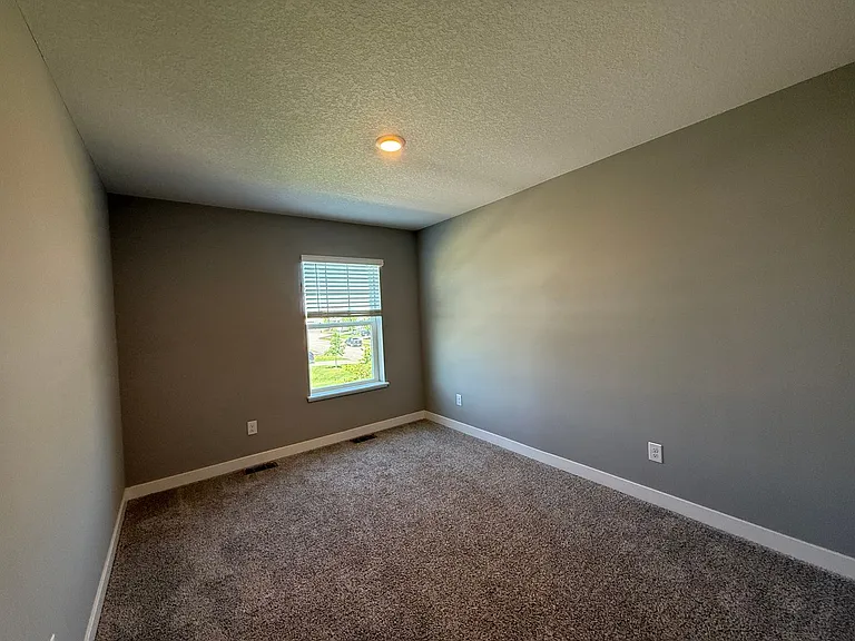 13144 Zachary Ln N — Photo 27