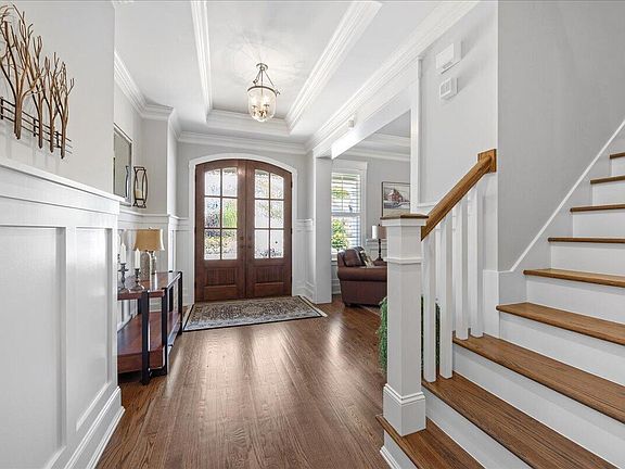 5th image of 316 Fairway Vista Dr