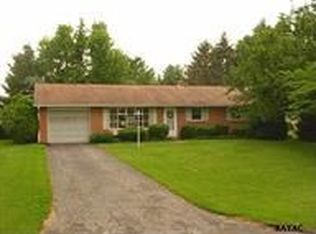 567 E Heatherfield Way, Red Lion, PA 17356