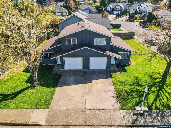 796 S R St, Cottage Grove, OR 97424