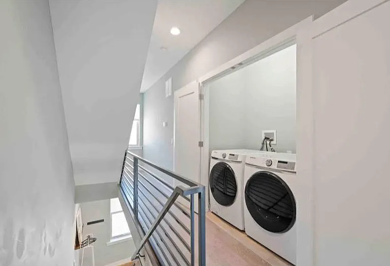 1433 N Orkney St — Photo 13