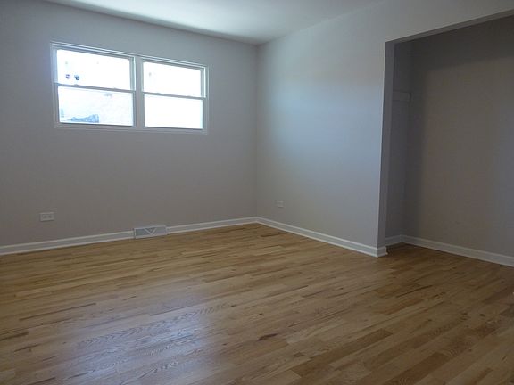 5th image of 2128 S 11th Ave