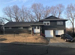 8720 W 78th Cir, Overland Park, KS 66204