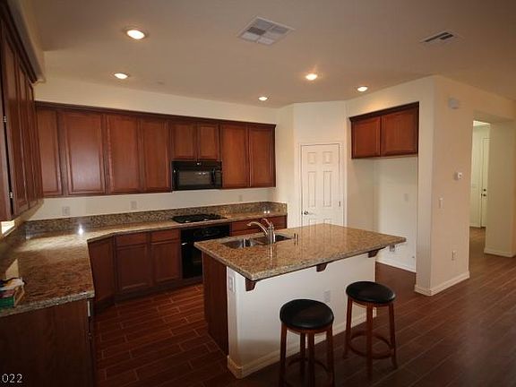 3rd image of 11388 Newton Commons Dr Unit 103