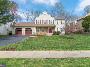 12018 Sugarland Valley Dr, Herndon, VA 20170