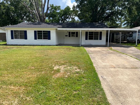 8936 Hilton Dr