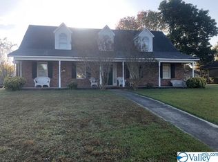 2302 Warwick Ave SW, Decatur, AL 35603