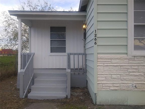 2nd image of 1266 Golla Dr
