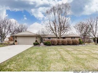 1553 Putters Ln, Lima, OH 45805