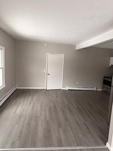 1126 Holcomb St Photo 1