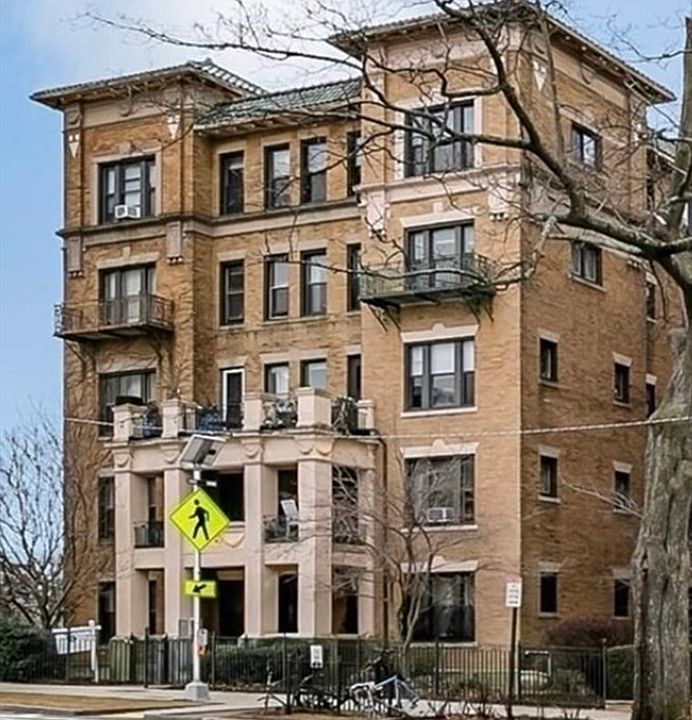 1st image of 448 Park Dr APT 4