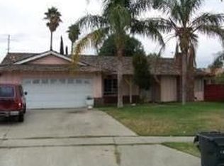 9733 Kaiser Ct, Fontana, CA 92335