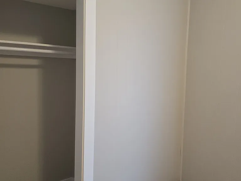 4852 S Wood St #3R — Photo 12
