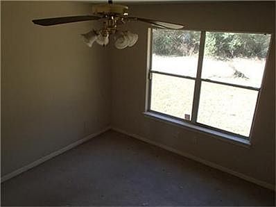 5th image of 15165 Cozy Cove Ln