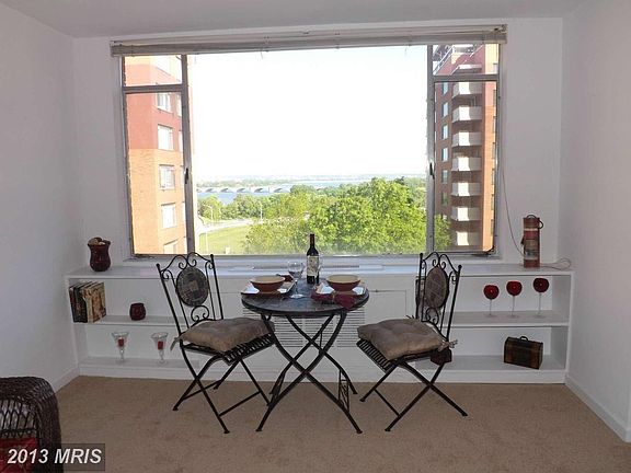 4th image of 1021 Arlington Blvd APT 840