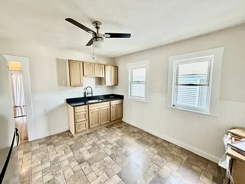 272 Willis Ave #1 Photo 1