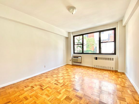 5th image of 250 E 39th St #*4b*