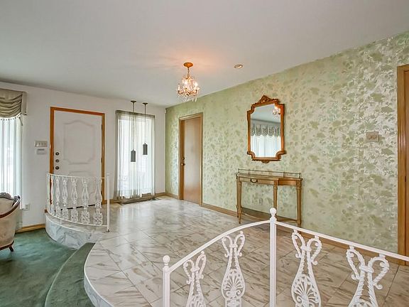 3rd image of 2219 Leon C Simon Dr
