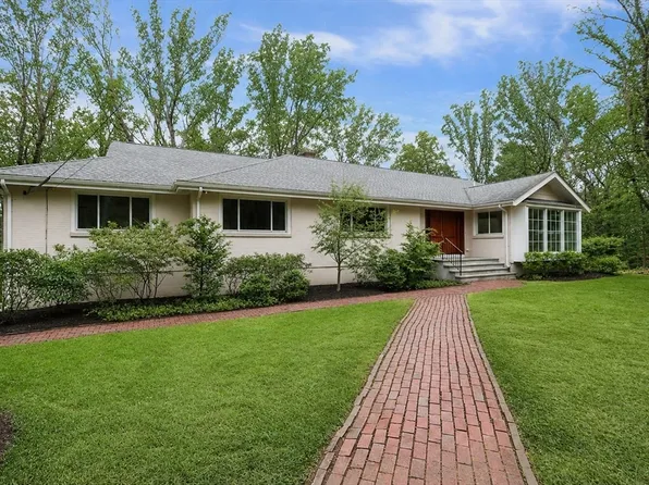 80 Doublet Hill Rd, Weston, MA 02493