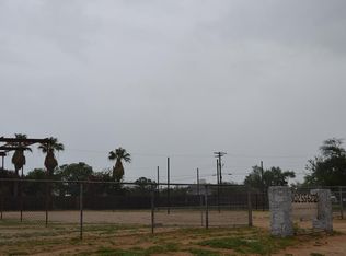 1905 Pena St, Carrizo Springs, TX 78834