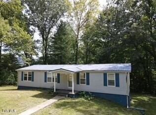 824 Buckner Ave, Big Stone Gap, VA 24219
