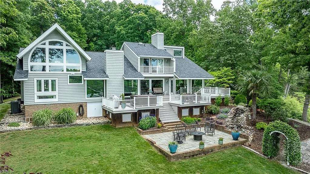 103 Acacia Ct photo 1