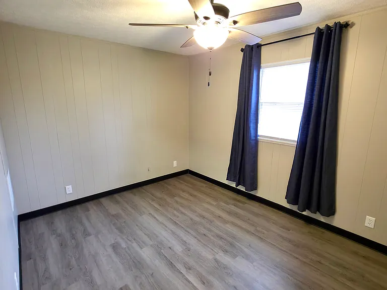 252 Randolph Rd — Photo 15