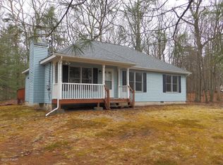 116 Yvonne Ct, Dingmans Ferry, PA 18328
