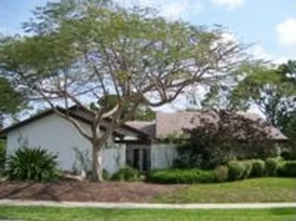 2423 NW Timbercreek Cir, Boca Raton, FL 33431