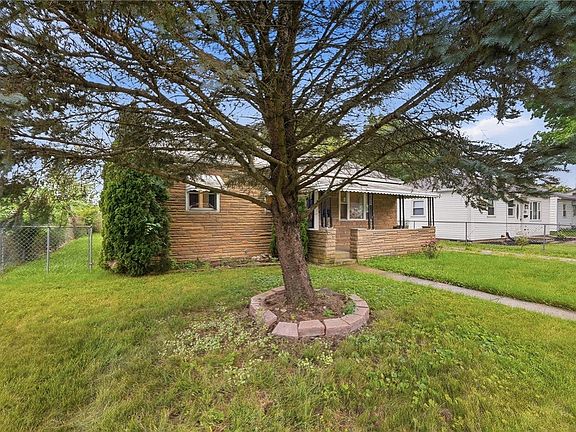 3rd image of 733 Mavor St