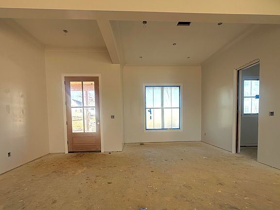 2nd image of 760 Ironwood Dr