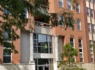 3550 W Montrose Ave Unit 406, Chicago, IL 60618