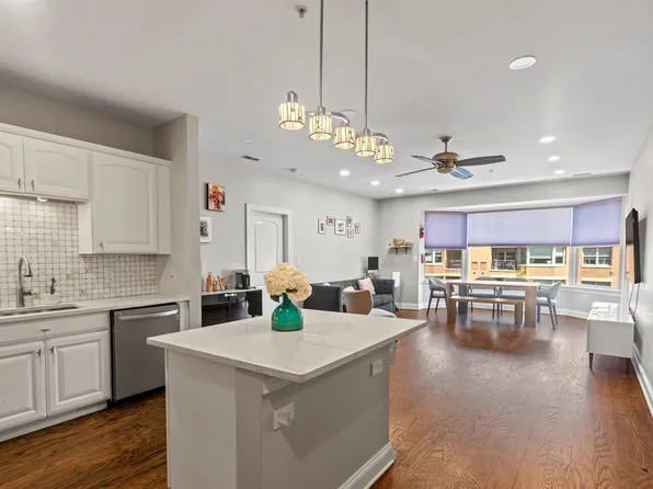 22 Avenue At Port Imperial APT 406, West New York, NJ 07093