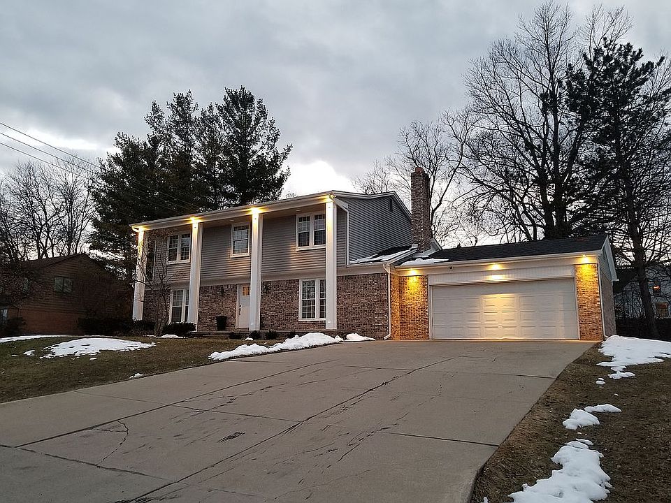 1st image of 28853 Lincolnview Dr