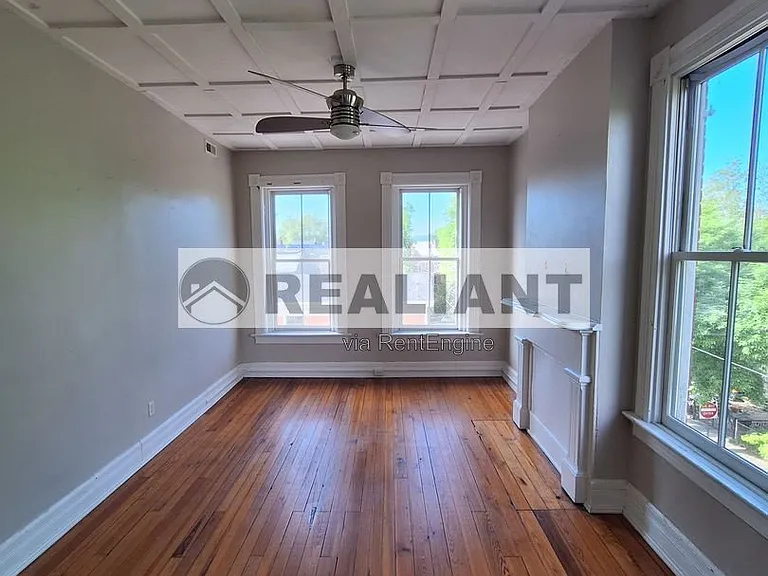 424 Emma St #301 — Photo 4