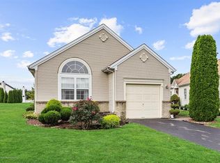 5 Gabriella Cir, Manchester, NJ 08759