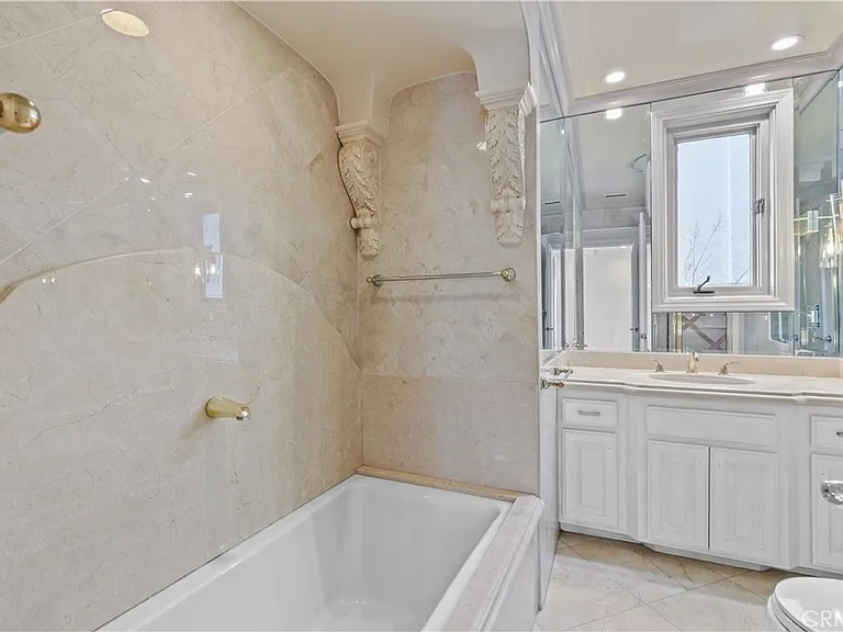 1424 N Crescent Heights Blvd #20 — Photo 23