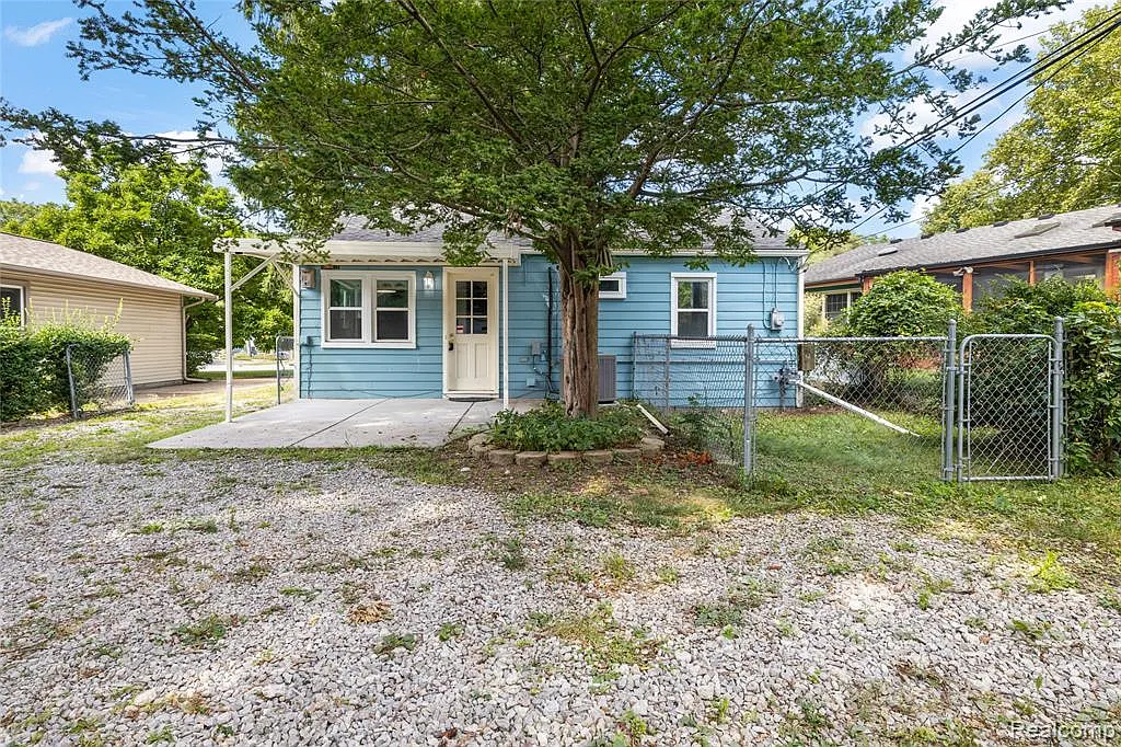 2 bed, 700 sqft, $2,695 — Photo 4