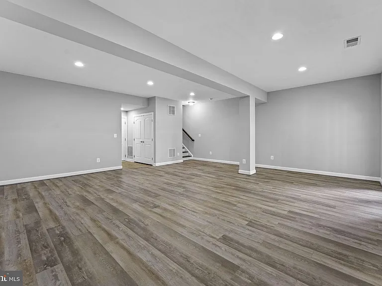 21268 Park Grove Ter — Photo 74
