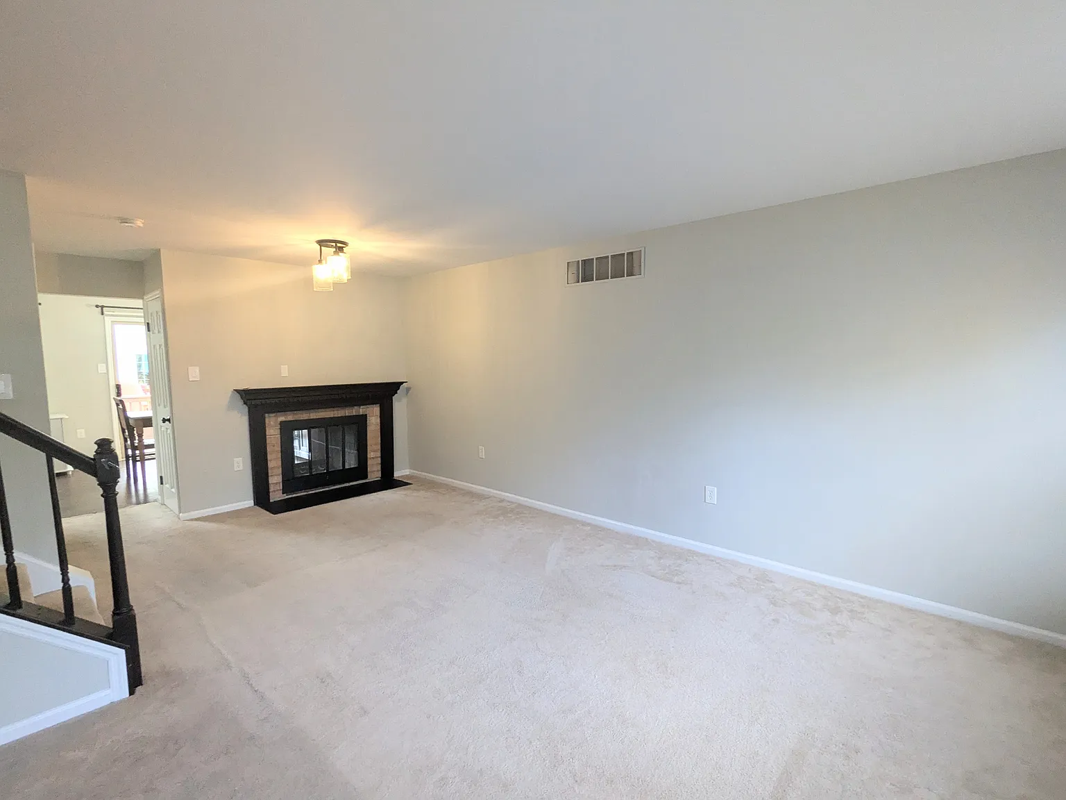 3 bed, 1785 sqft, $2,800 — Photo 3