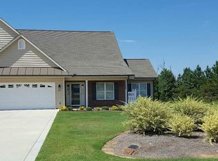68 Glenfield Dr, Dunn, NC 28334